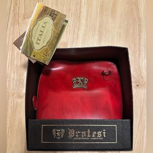 NWT Pratesi Volterra Italian Leather Red
Crossbody Bag